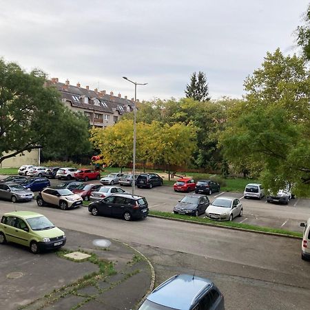 Belvarosi Classic Apartman 85 Square Meters Szombathely Eksteriør billede