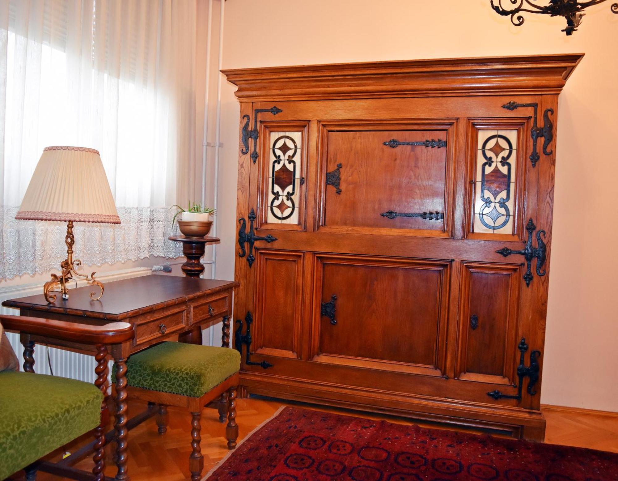 Belvarosi Classic Apartman 85 Square Meters Szombathely Eksteriør billede